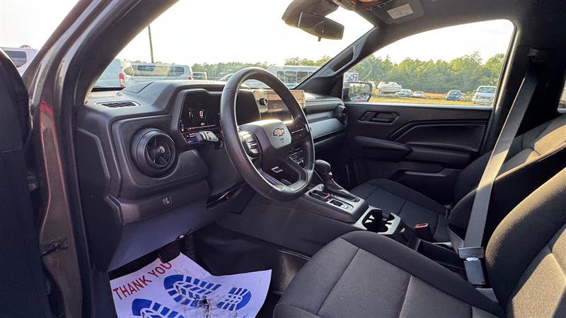 Used 2023 Chevrolet Colorado W/T RWD image 37