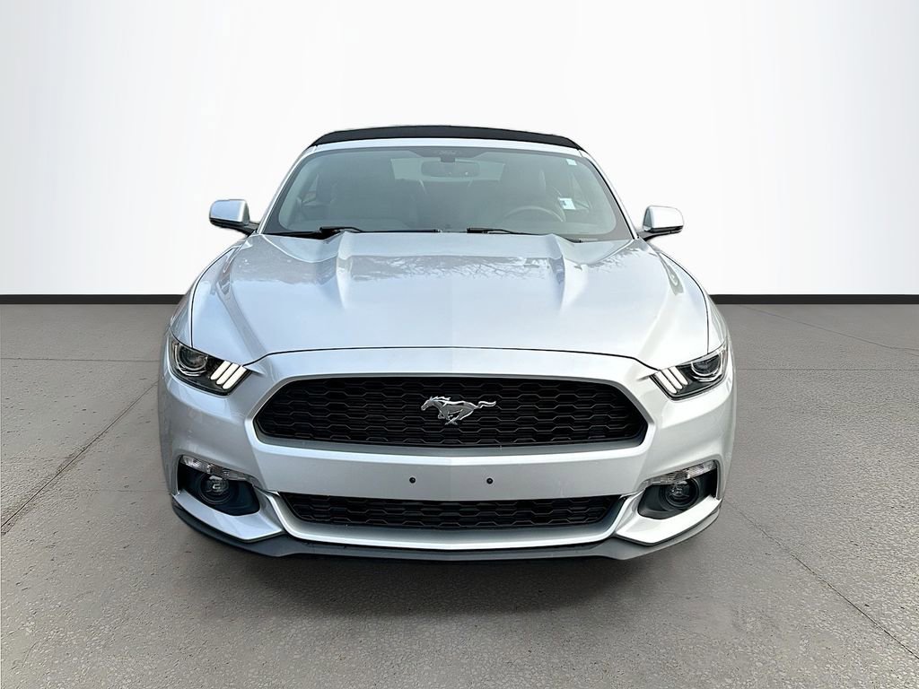 Used 2015 Ford Mustang Premium image 2