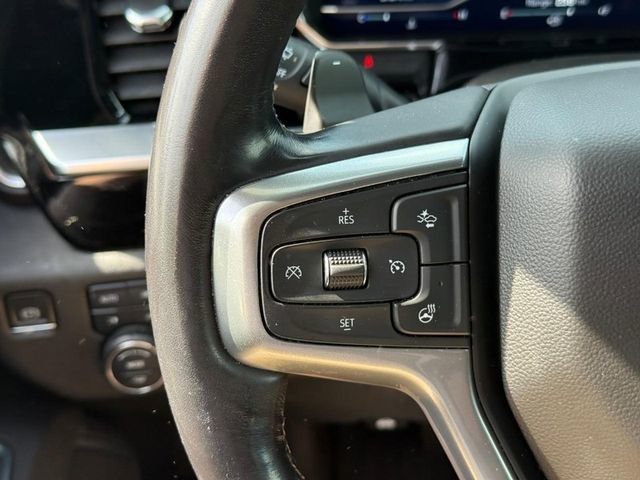 Used 2023 Chevrolet Silverado 1500 LT w/ Z71 Off-Road Package AWD/4WD image 18