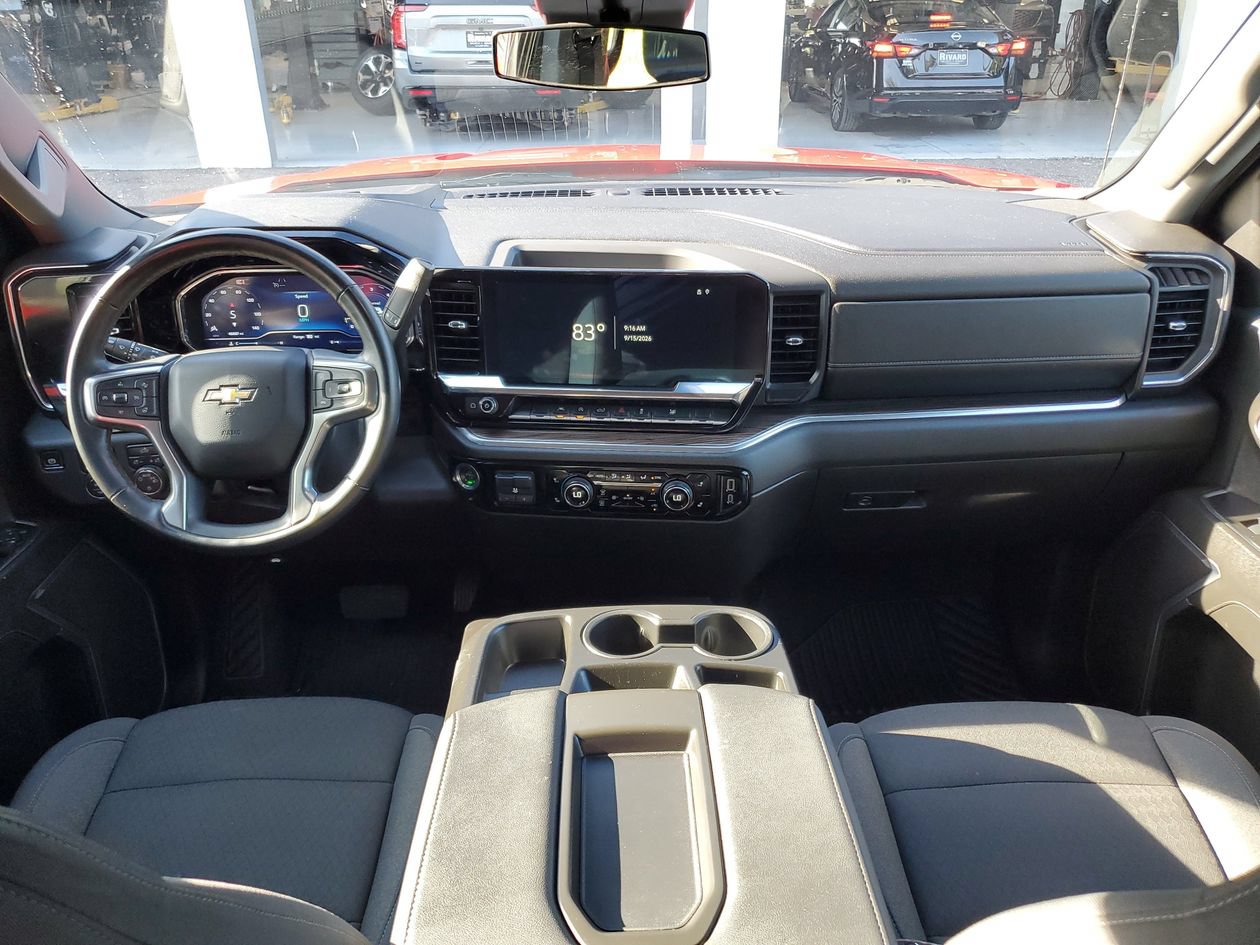 Used 2025 Chevrolet Silverado 1500 LT RWD image 12