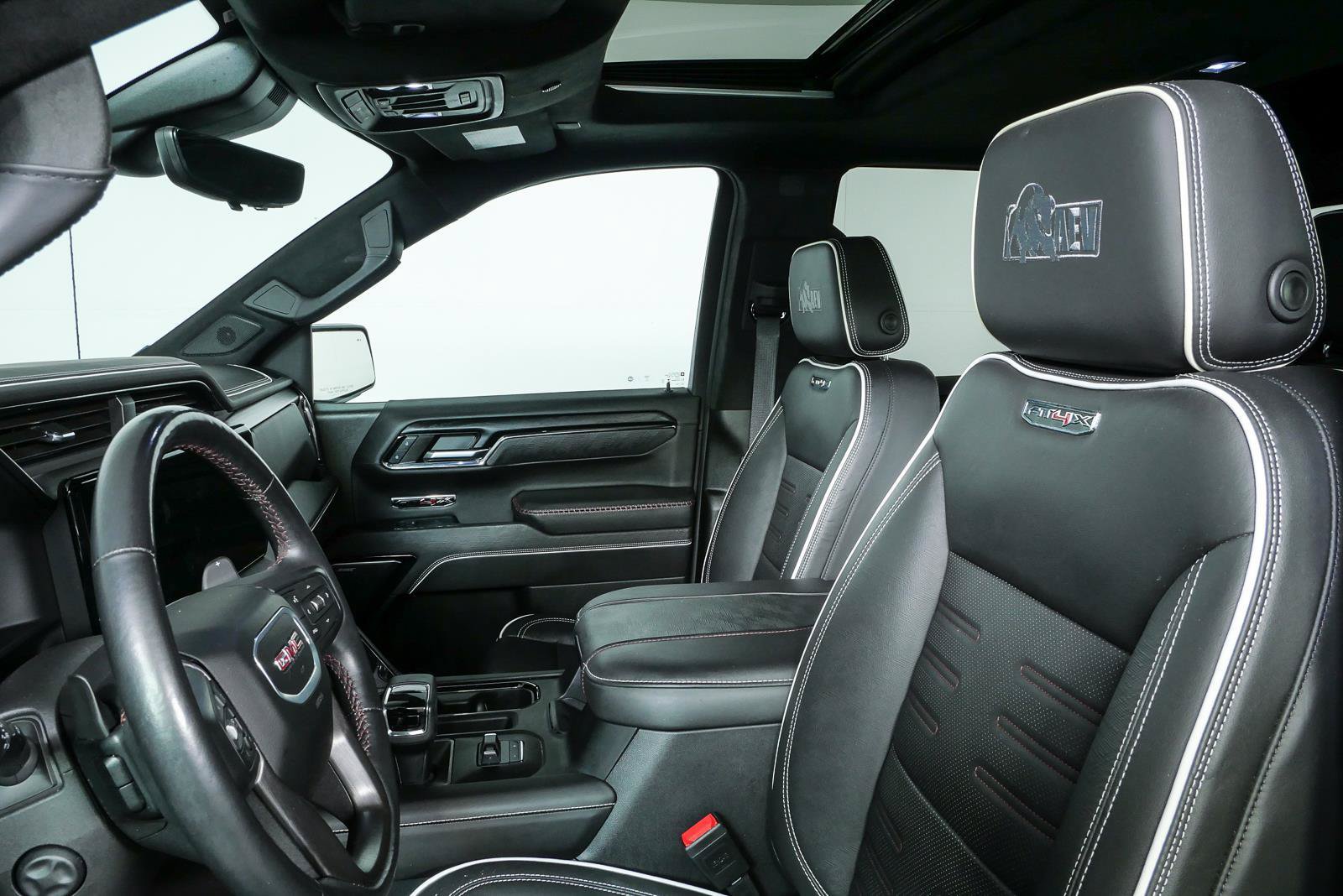 Certified 2024 GMC Sierra 1500 AT4X w/ AT4X AEV Edition AWD/4WD image 5