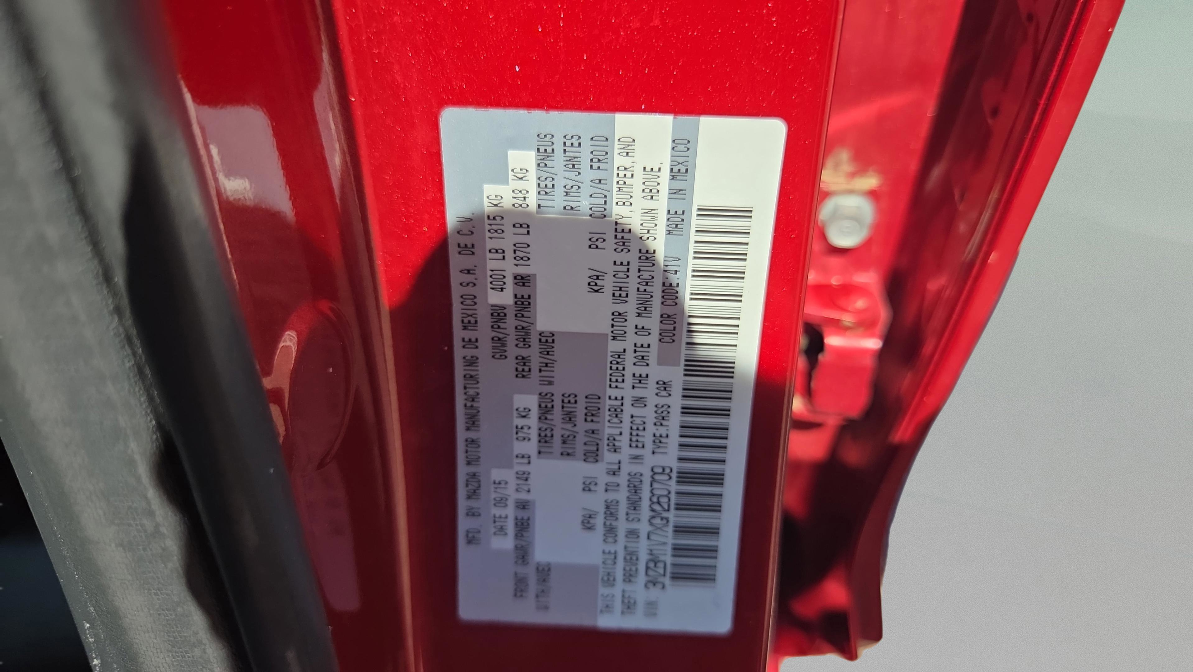 Used 2016 MAZDA MAZDA3 i Touring image 17