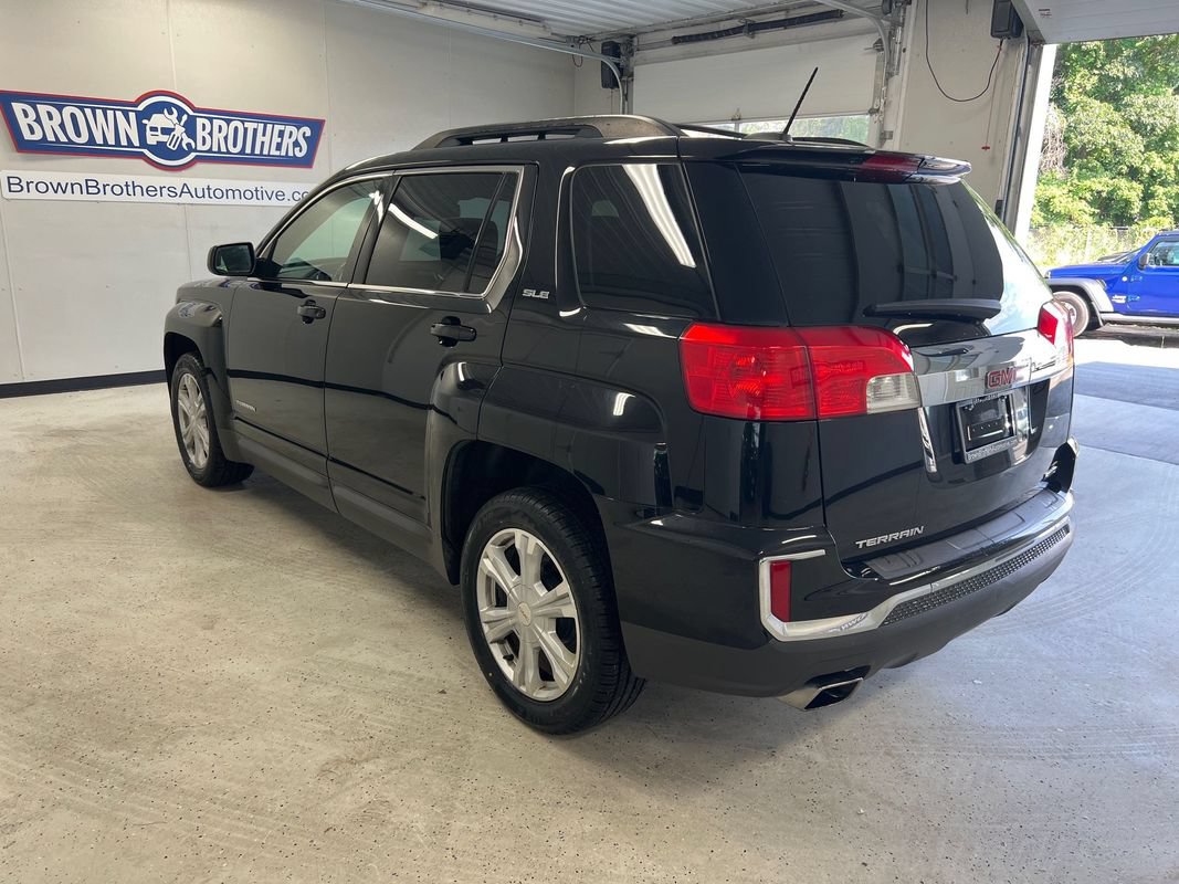 Used 2017 GMC Terrain SLE w/ Technology Package AWD/4WD image 2