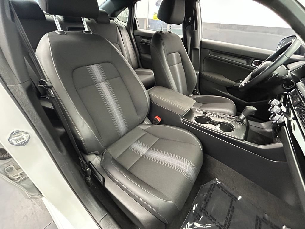 Used 2026 Honda Civic Sport image 31