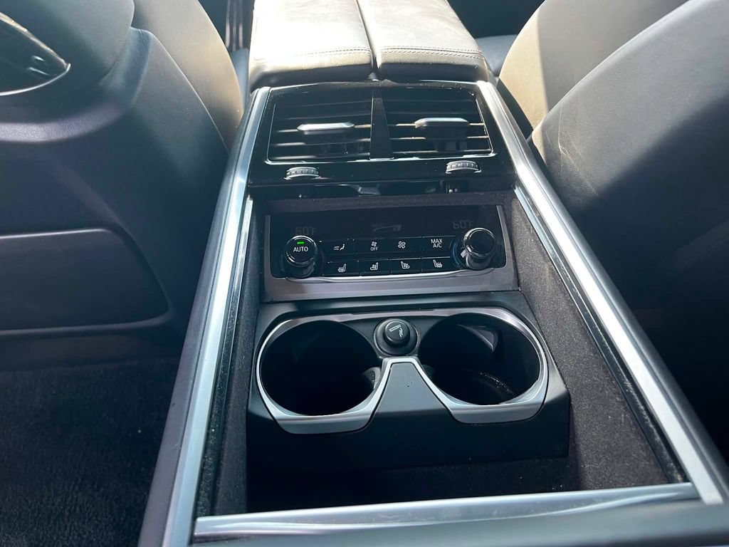 Used 2018 BMW 750i xDrive AWD/4WD image 38