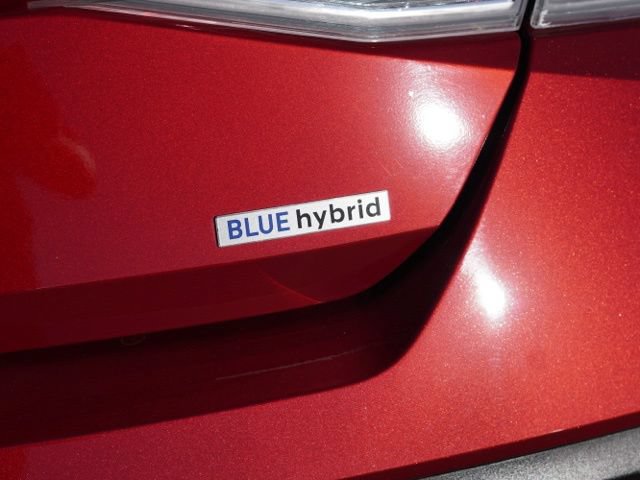 Used 2025 Hyundai Elantra Hybrid FWD image 10