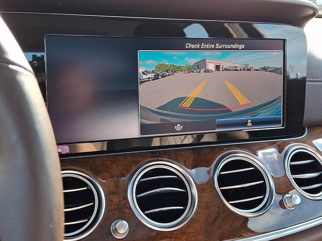 Used 2019 Mercedes-Benz E 300 4MATIC image 19