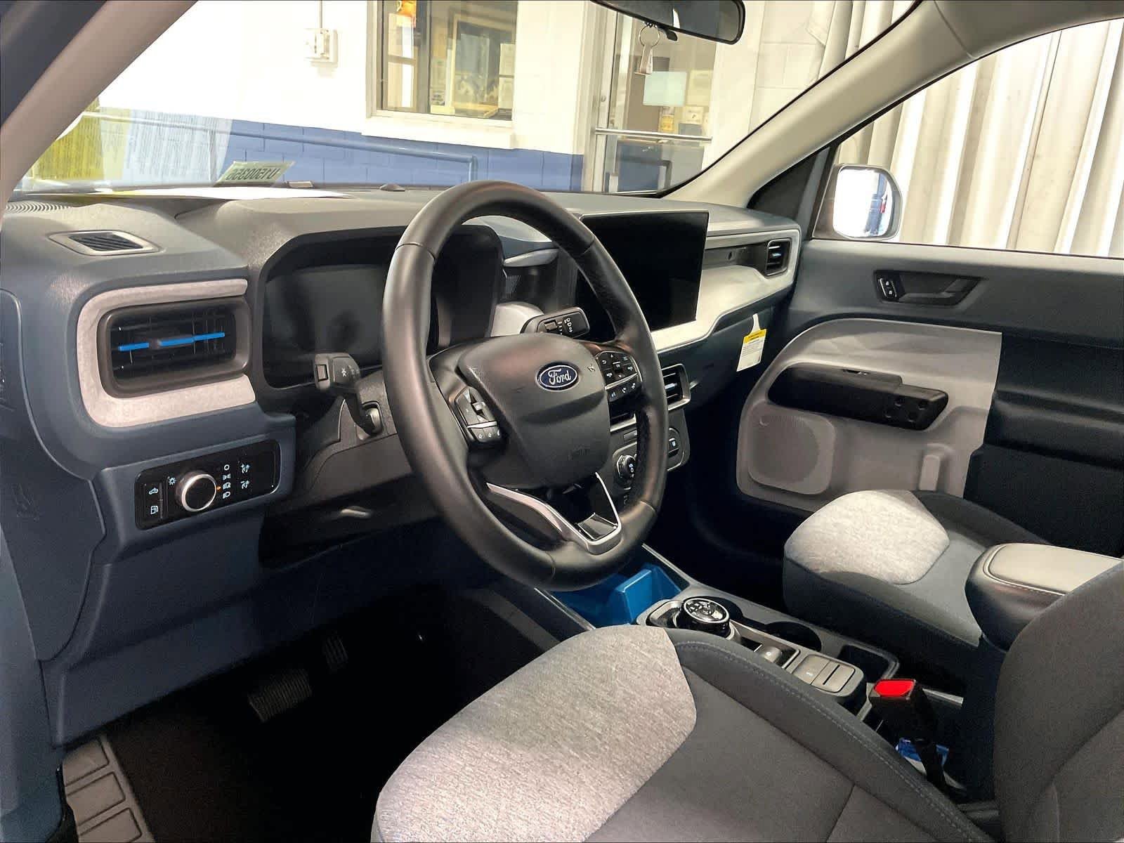 Used 2025 Ford Maverick XLT w/ XLT Luxury Package FWD image 8