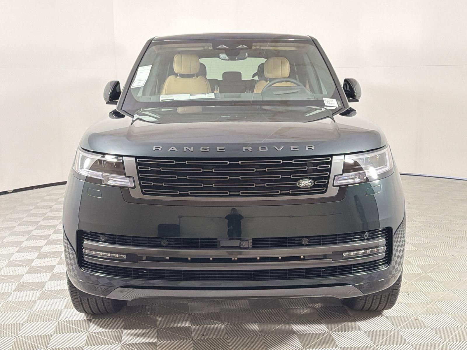 New 2026 Land Rover Range Rover SE image 8