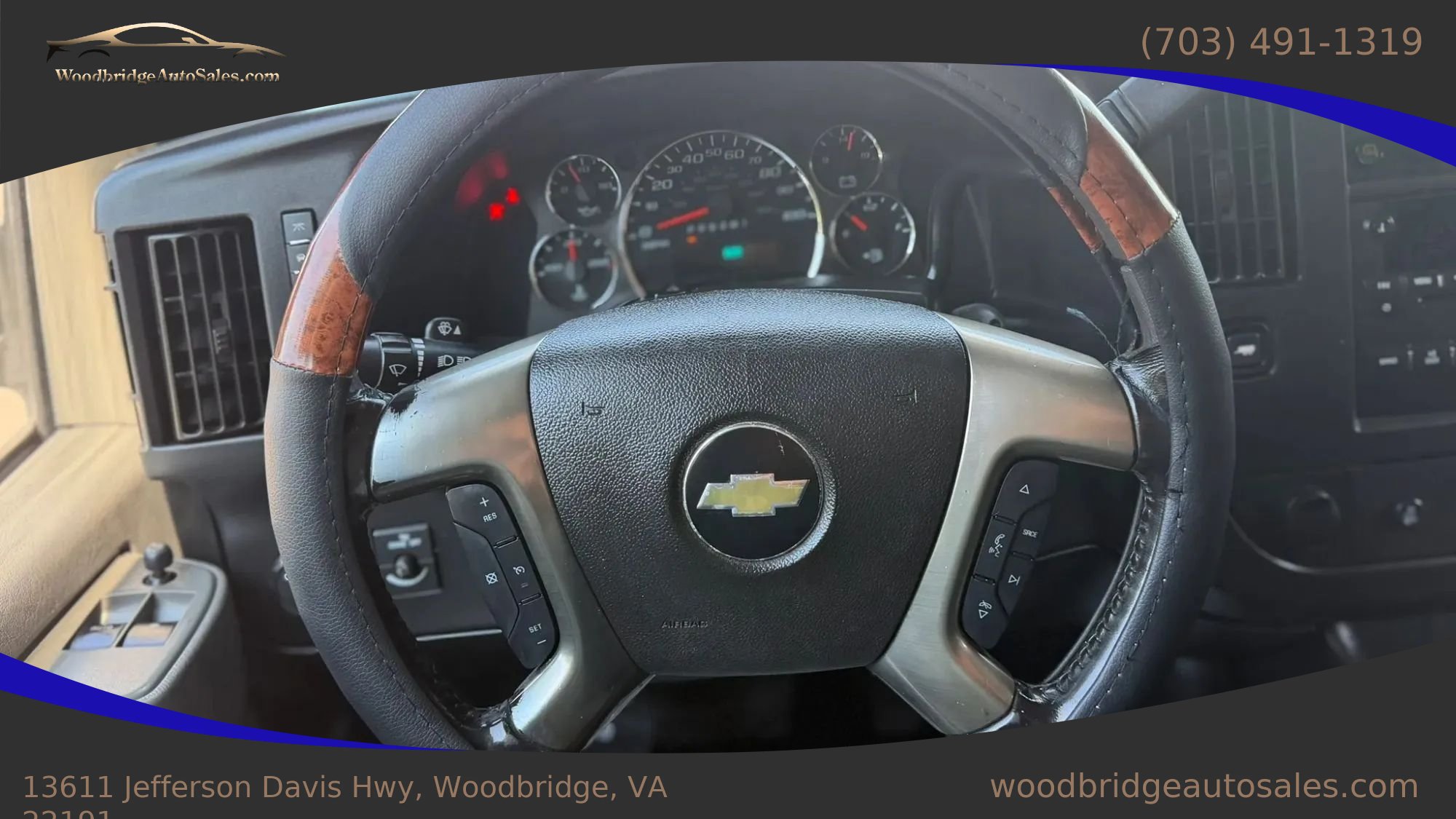 Used 2019 Chevrolet Express 2500 w/ Communications Package RWD image 15