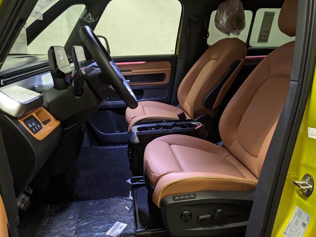 New 2025 Volkswagen ID. Buzz Pro S Plus AWD/4WD image 11