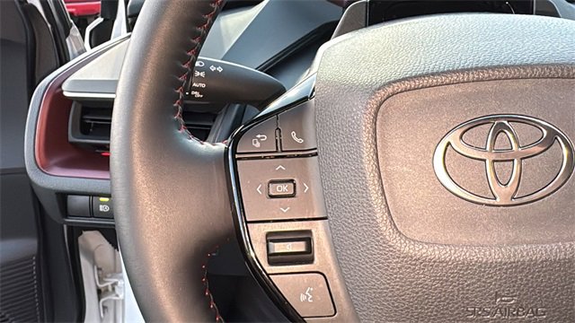 Used 2025 Toyota Prius Plug-In Hybrid image 18