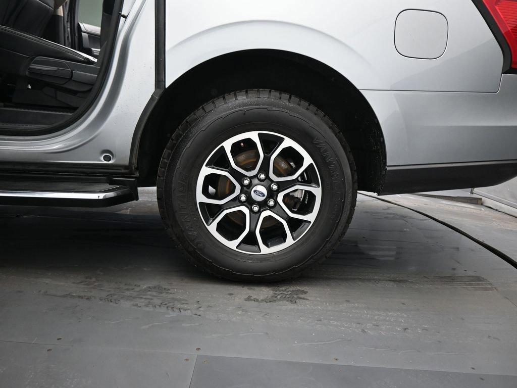 Certified 2023 Ford Expedition Max XLT image 25