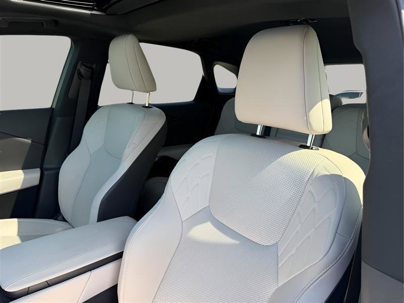 Used 2023 Lexus RX 350h w/ Cold Area Package AWD/4WD image 23