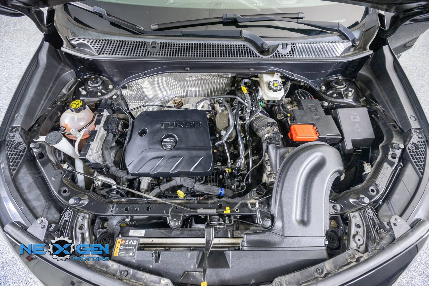 Used 2022 Buick Encore GX Preferred w/ Cold Weather Comfort Package AWD/4WD image 48