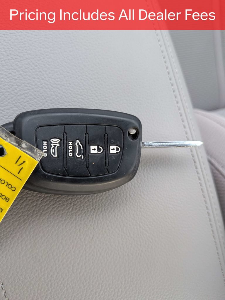 Used 2015 Hyundai Sonata SE w/ Option Group 02 FWD image 27