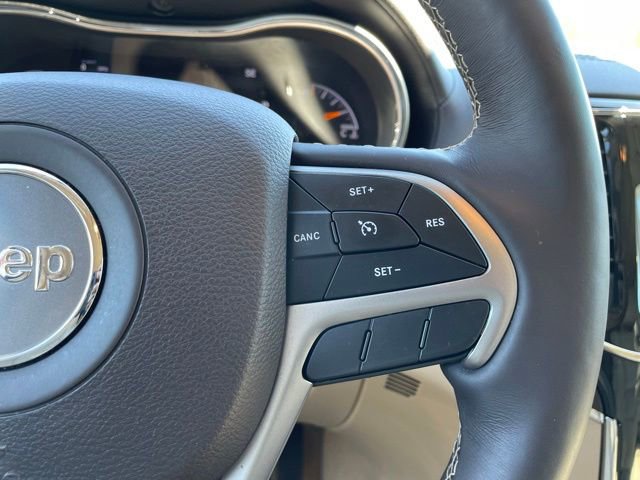 Used 2021 Jeep Grand Cherokee Overland AWD/4WD image 16