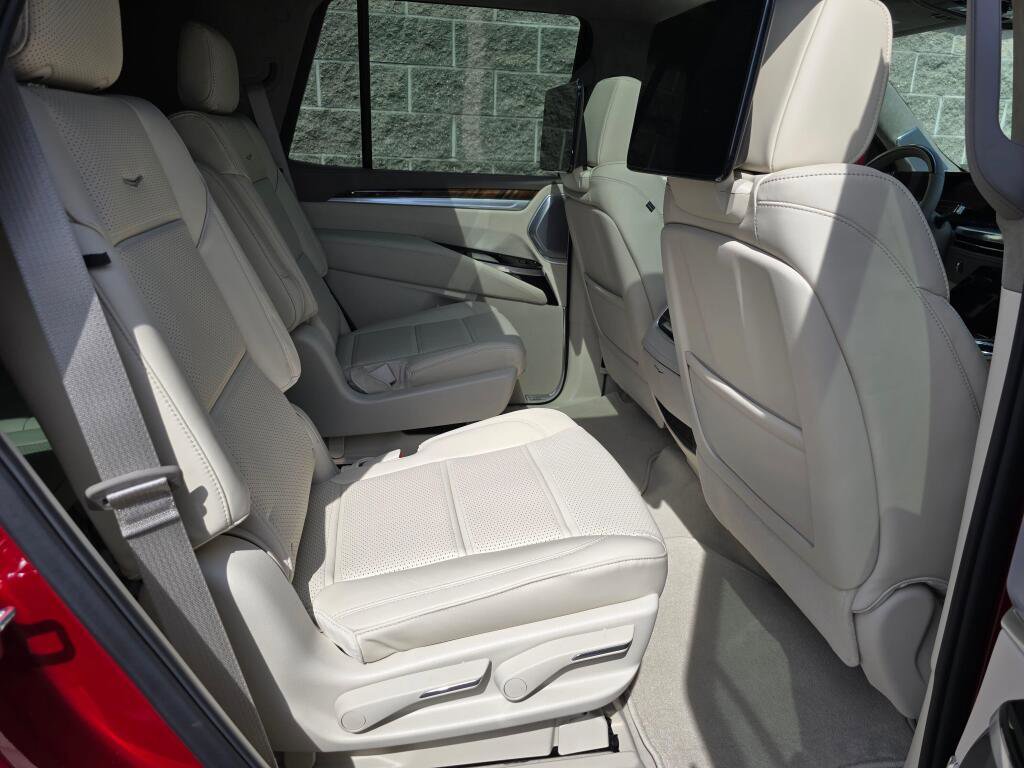 New 2026 Cadillac Escalade Platinum Luxury image 23