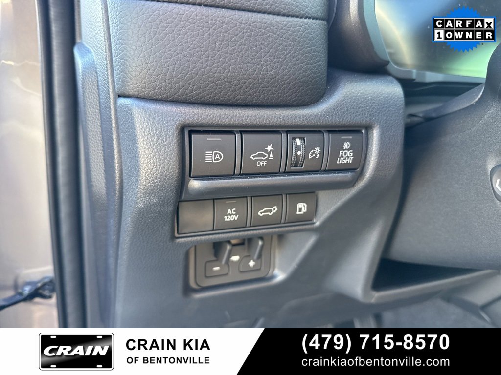 Used 2025 Toyota Land Cruiser image 19