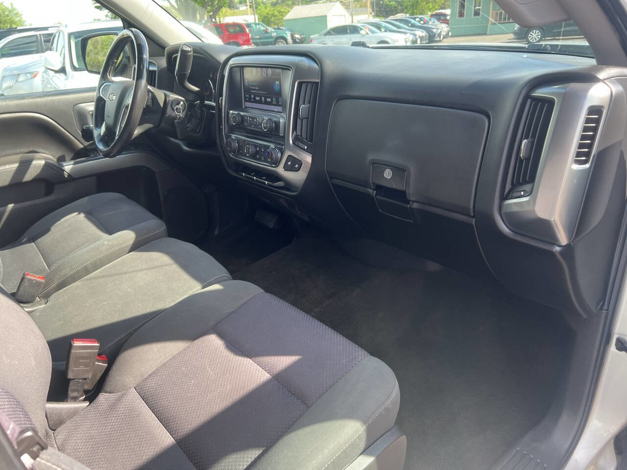 Used 2017 Chevrolet Silverado 1500 LT w/ All Star Edition image 18