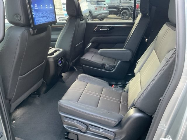 New 2026 Chevrolet Suburban High Country AWD/4WD image 22