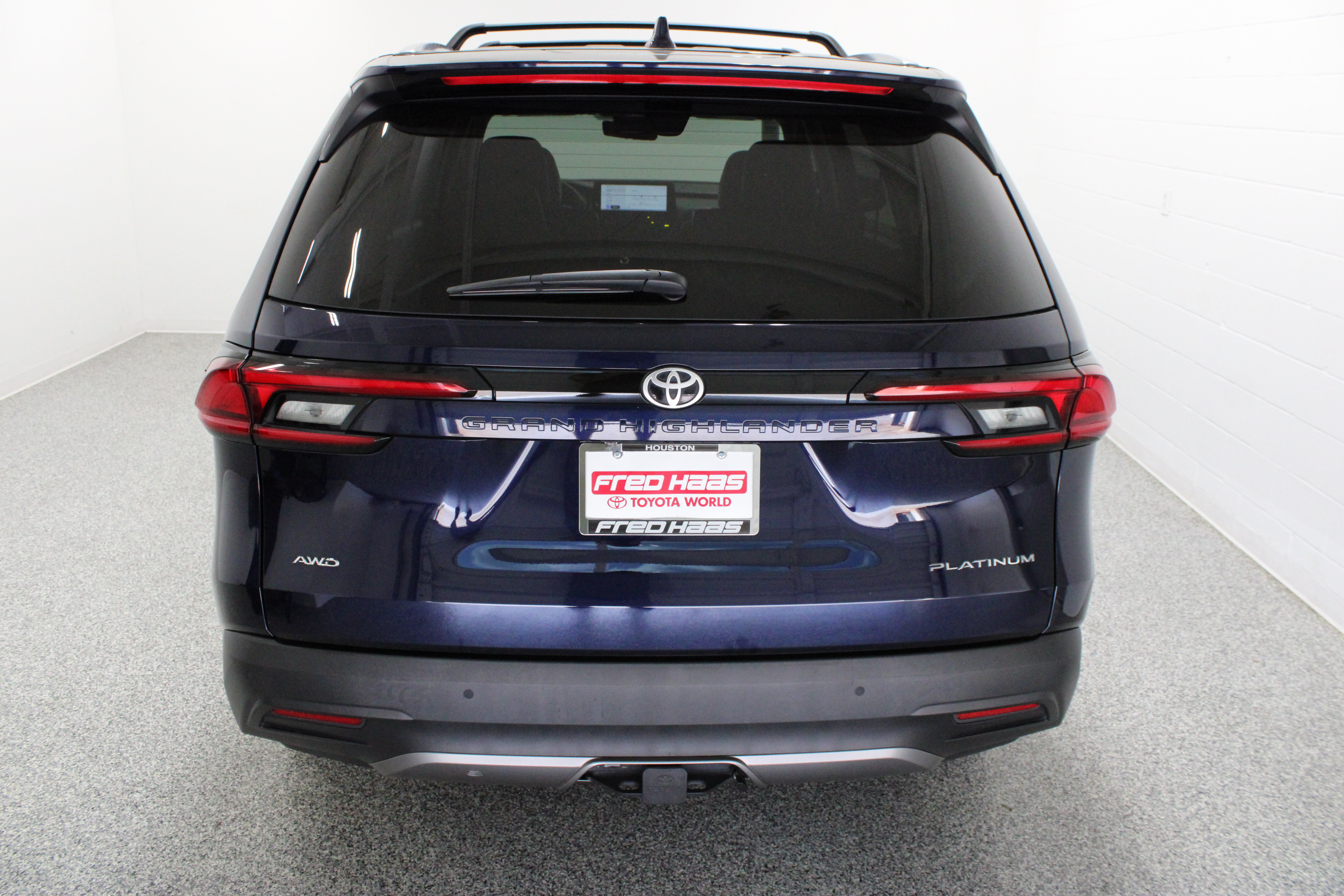 Used 2026 Toyota Grand Highlander AWD image 8