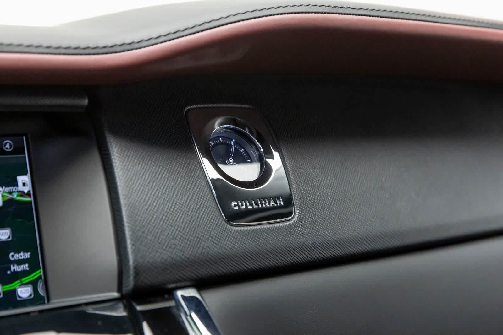 Certified 2022 Rolls-Royce Cullinan AWD/4WD image 29