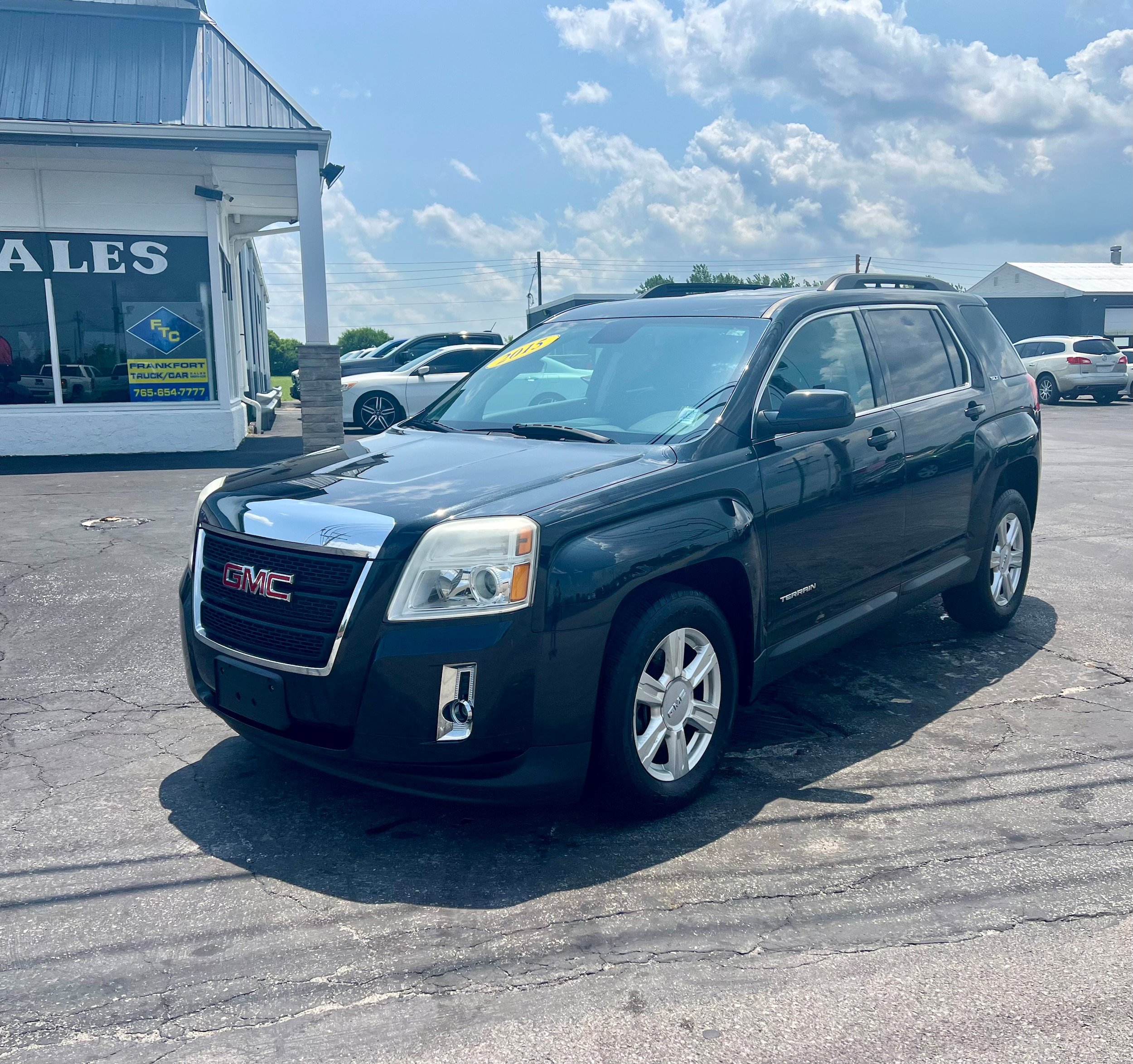 Used 2015 GMC Terrain SLT w/ Open Road Package AWD/4WD image 1
