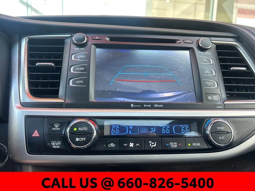 Used 2019 Toyota Highlander XLE image 23
