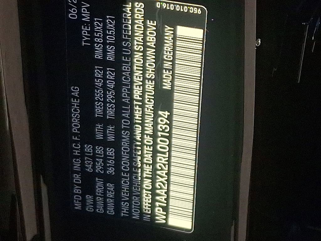 Used 2024 Porsche Macan 4 Electric image 27