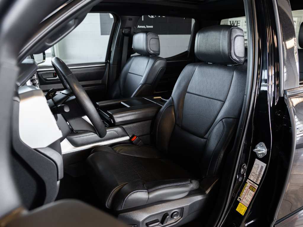 Used 2024 Toyota Tundra Platinum AWD/4WD image 10