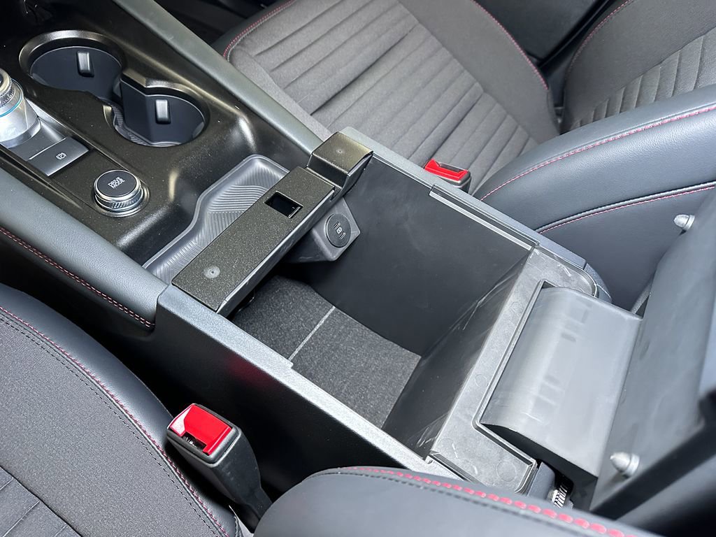 New 2025 Ford Explorer ST-Line w/ ST-Line Street Pack image 34