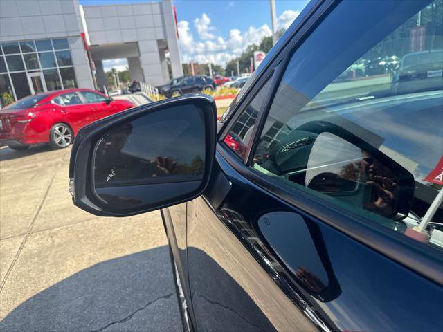 Certified 2025 Toyota Corolla Cross LE image 13