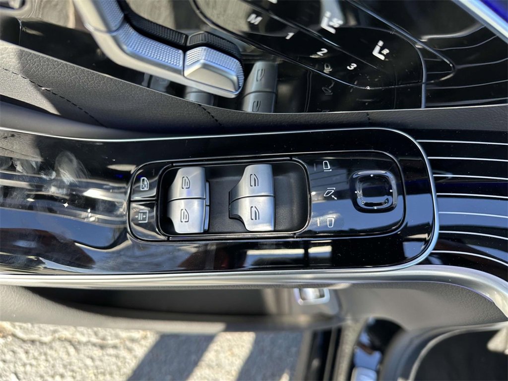 New 2025 Mercedes-Benz S 580 4MATIC Sedan image 12