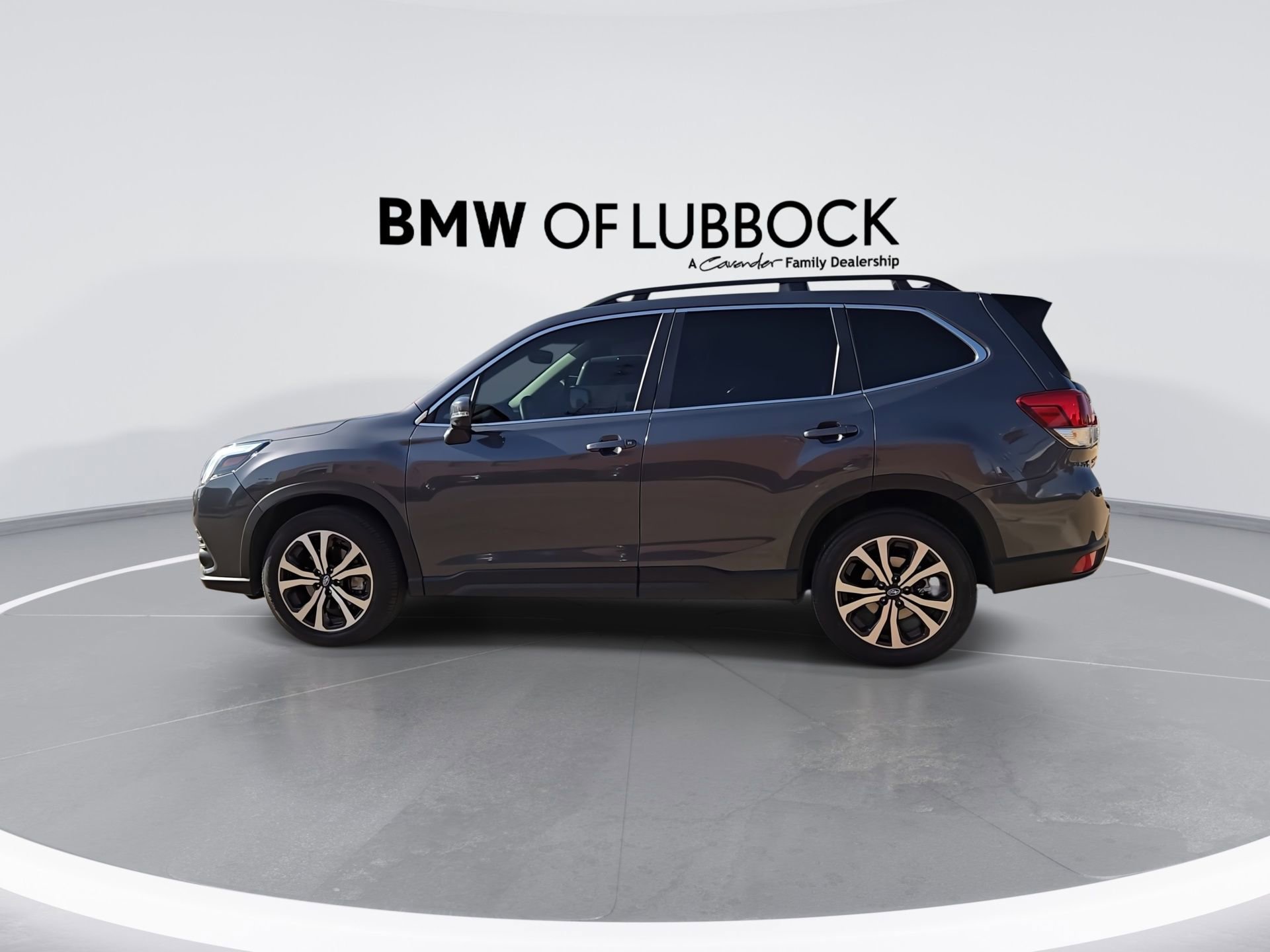 Used 2024 Subaru Forester Limited w/ Convenience Package image 5