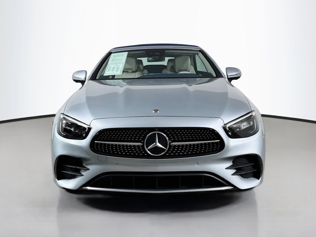 Used 2023 Mercedes-Benz E 450 Cabriolet image 2