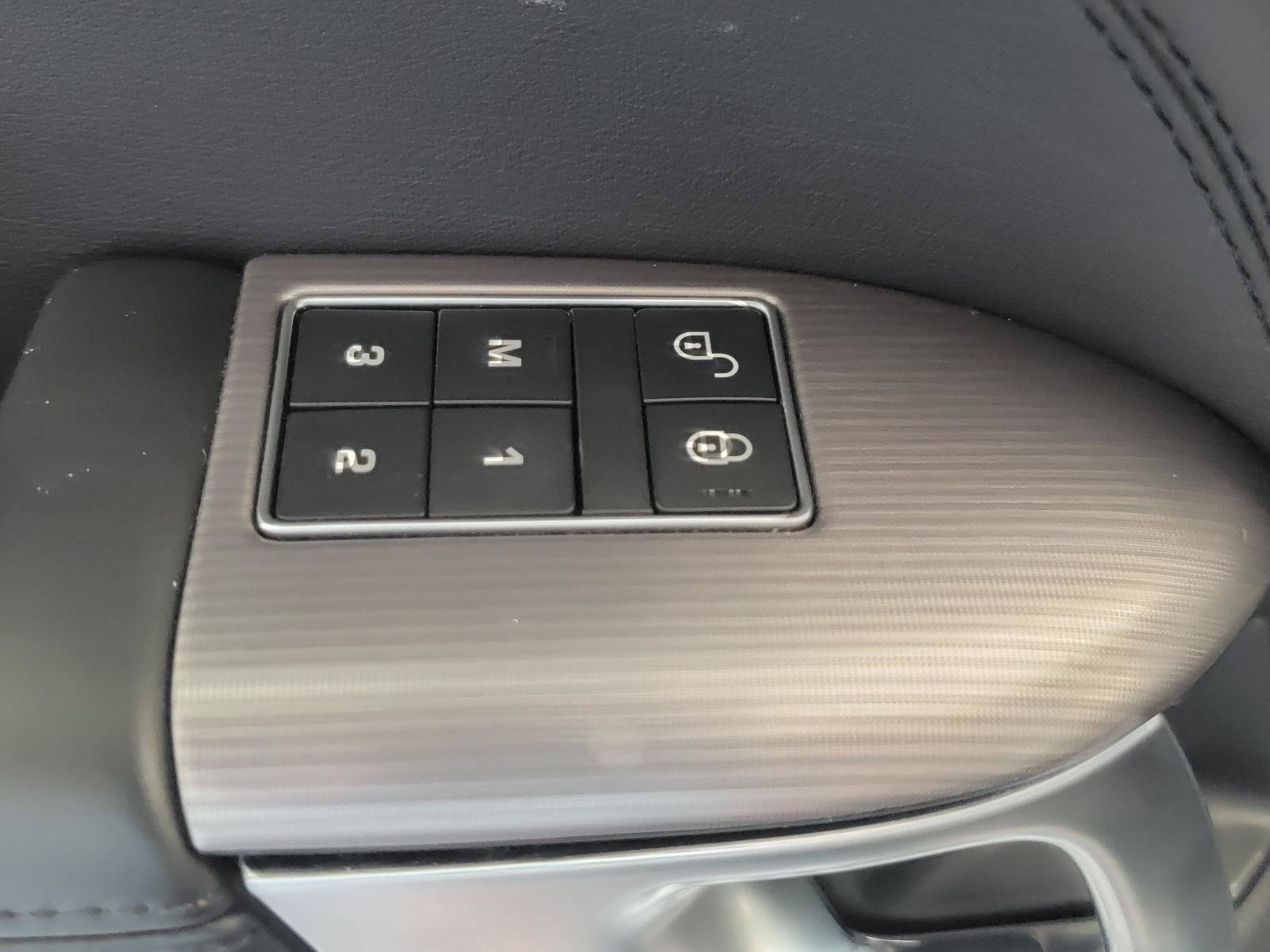 Used 2020 Land Rover Range Rover Sport HSE AWD/4WD image 30