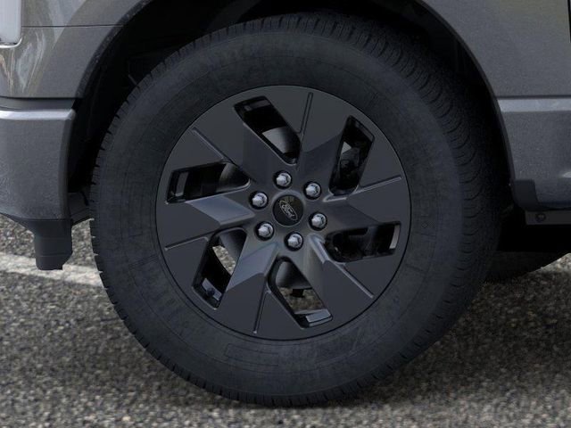 New 2025 Ford F150 Lightning Flash AWD/4WD image 19