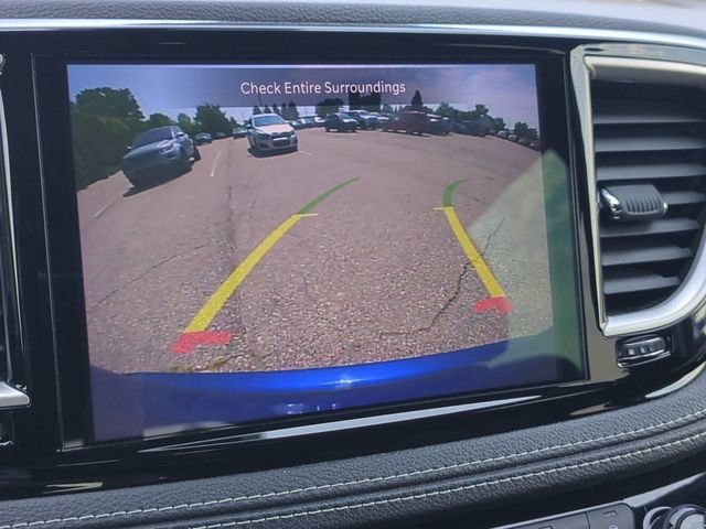 Used 2021 Chrysler Pacifica Touring-L w/ Uconnect Theater Family Group FWD image 10