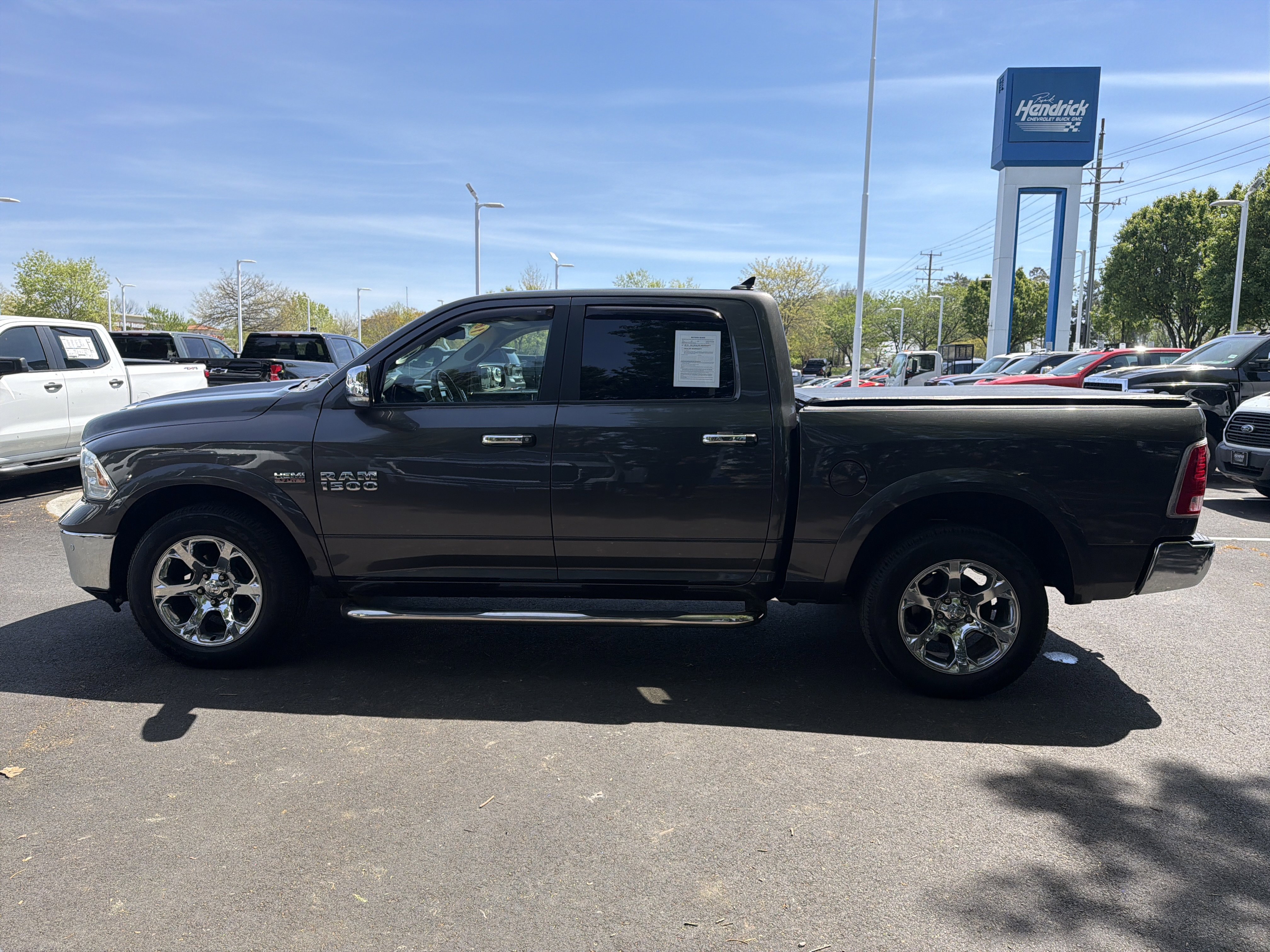 Used 2016 RAM 1500 Laramie w/ Convenience Group image 7