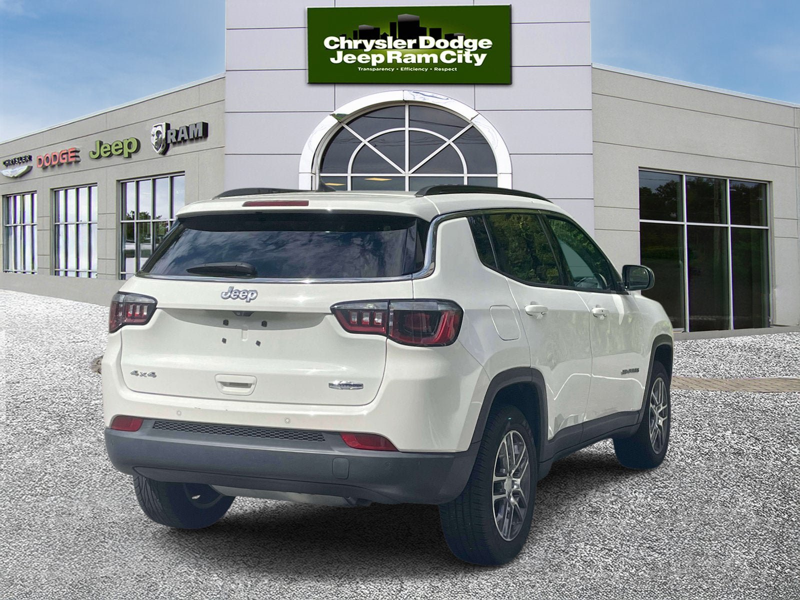Used 2020 Jeep Compass Latitude AWD/4WD image 6