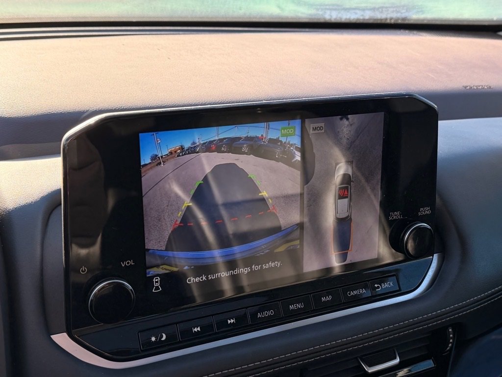 Used 2023 Nissan Rogue SL w/ SL Premium Package image 25