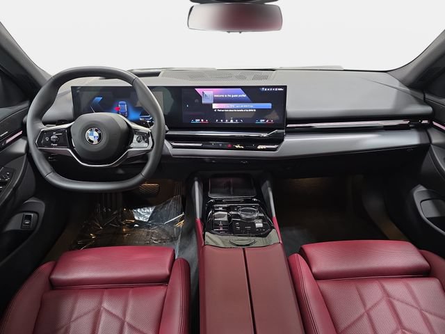 Certified 2024 BMW 530i xDrive w/ Premium Package AWD/4WD image 9
