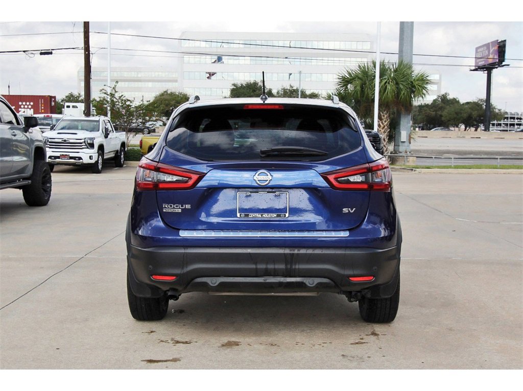 Used 2020 Nissan Rogue Sport SV image 5