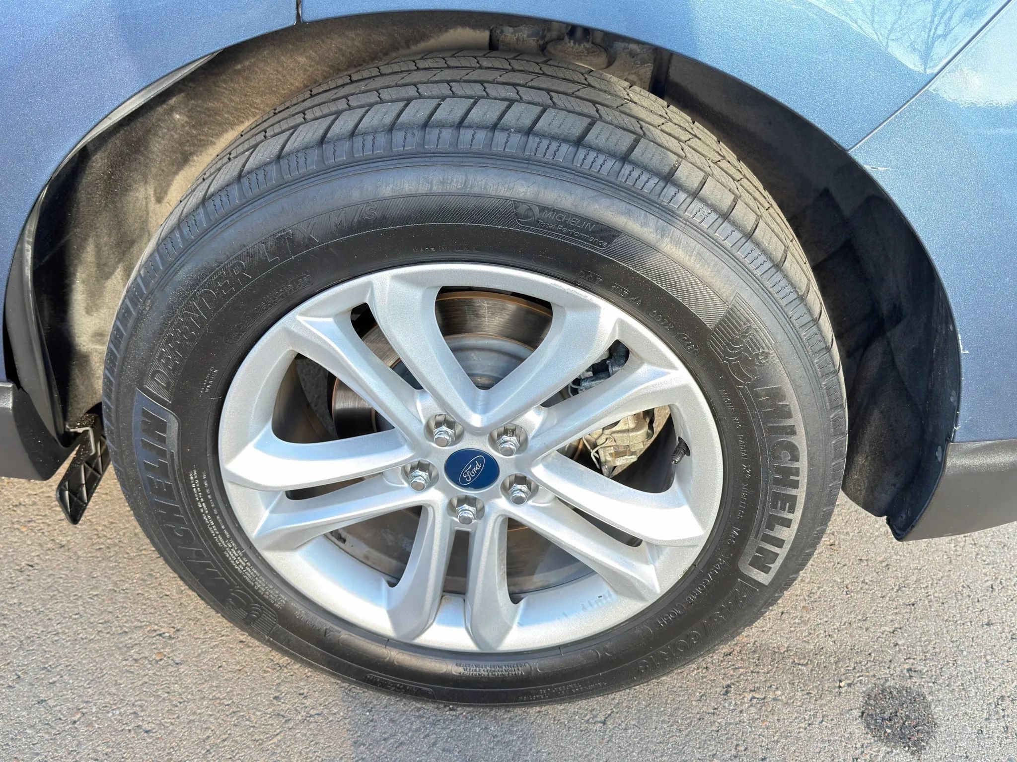 Used 2019 Ford Edge SEL w/ Equipment Group 201A AWD/4WD image 19