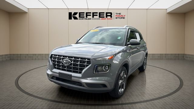 Used 2021 Hyundai Venue SEL