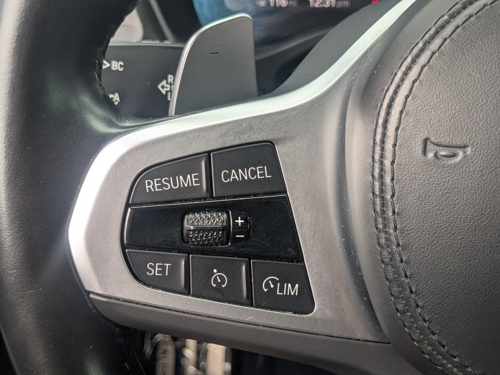Used 2023 BMW X4 xDrive30i w/ M Sport Package AWD/4WD image 28