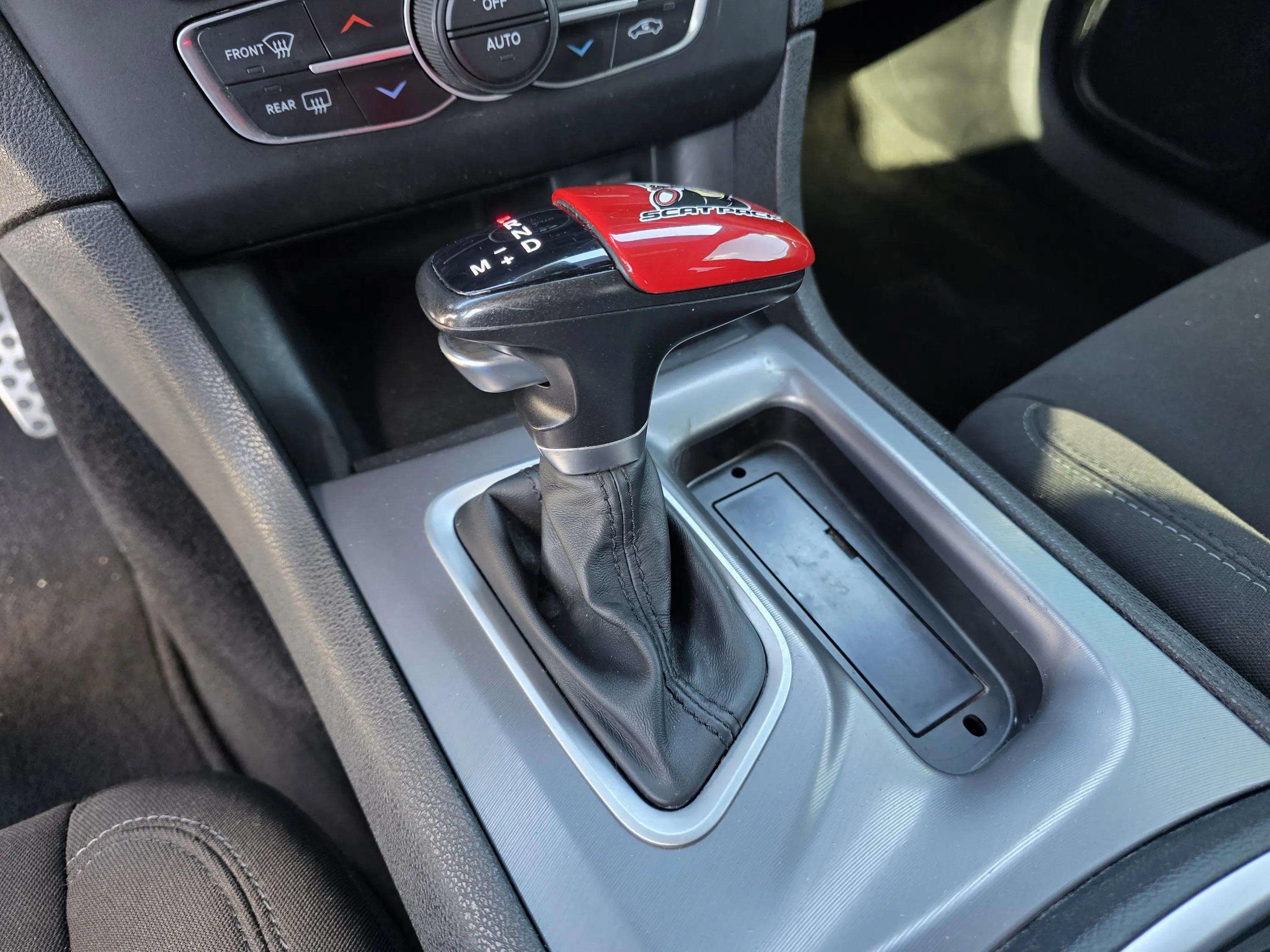 Used 2023 Dodge Charger Scat Pack w/ Technology Group RWD image 31