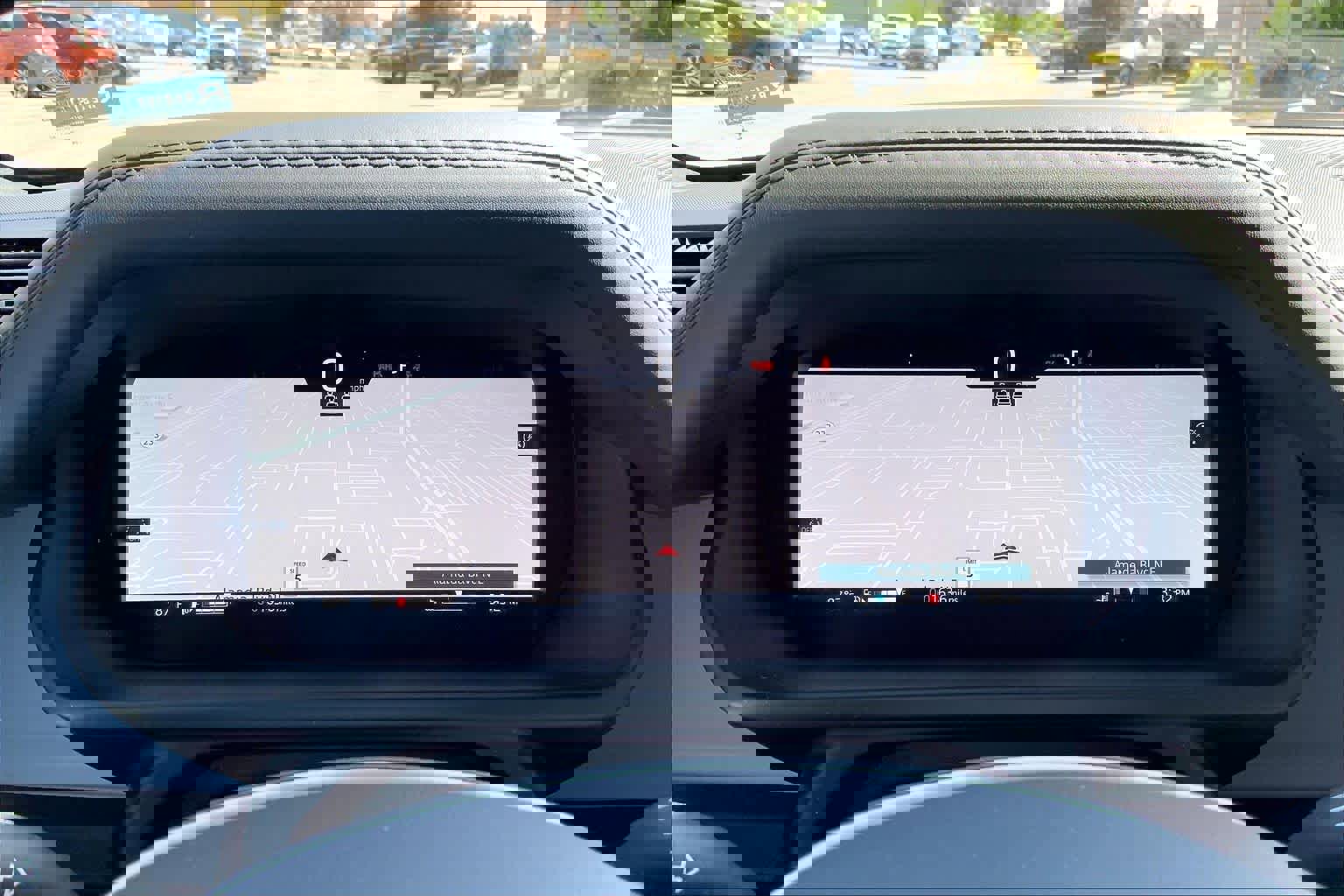 Certified 2025 Land Rover Defender 110 X-Dynamic SE image 24