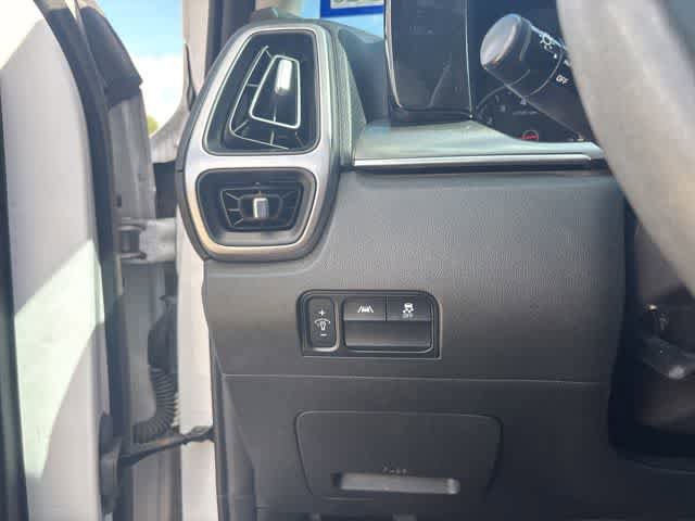 Used 2022 Kia Sorento LX FWD image 10